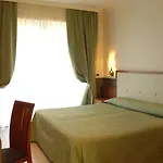 מלון Allegroitalia Rosa 3*