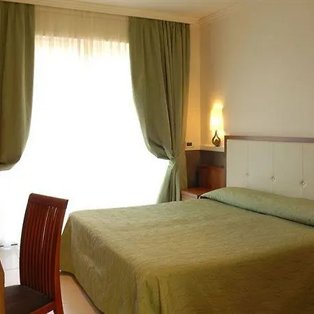 מלון Allegroitalia Rosa 3*